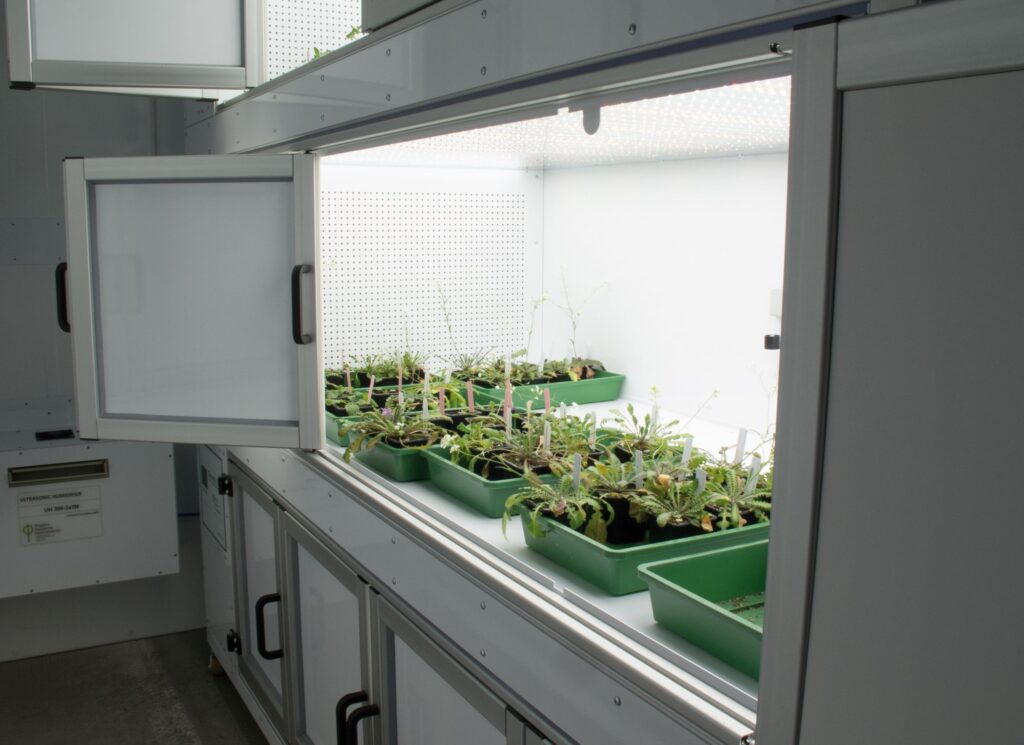 LED Panel and Growth Chamber AIB Lifescience